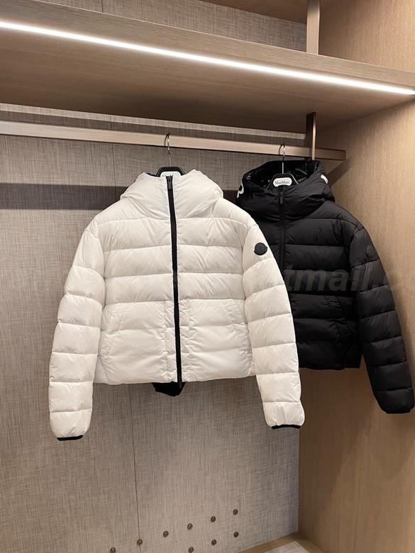 Moncler Women's Outwear 218